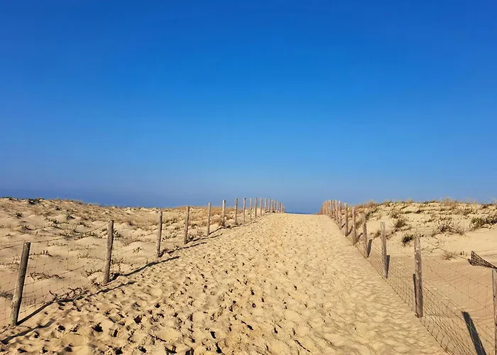 Beautiful Stacaravan Campsite Saint-Julien-en-Born