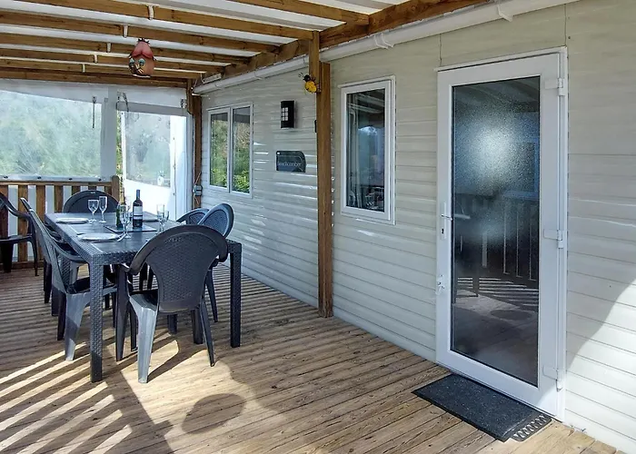 Beautiful Stacaravan 4*