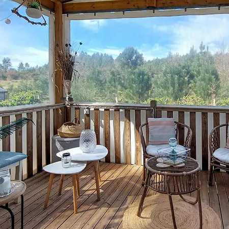 Awesome Stacaravan In 4* Saint-Julien-en-Born
